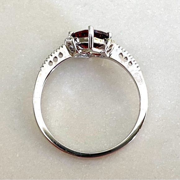 BRAND NEW Garnet Diamond Ring, 10k White Gold, Sz 7 - Picture 9 of 11